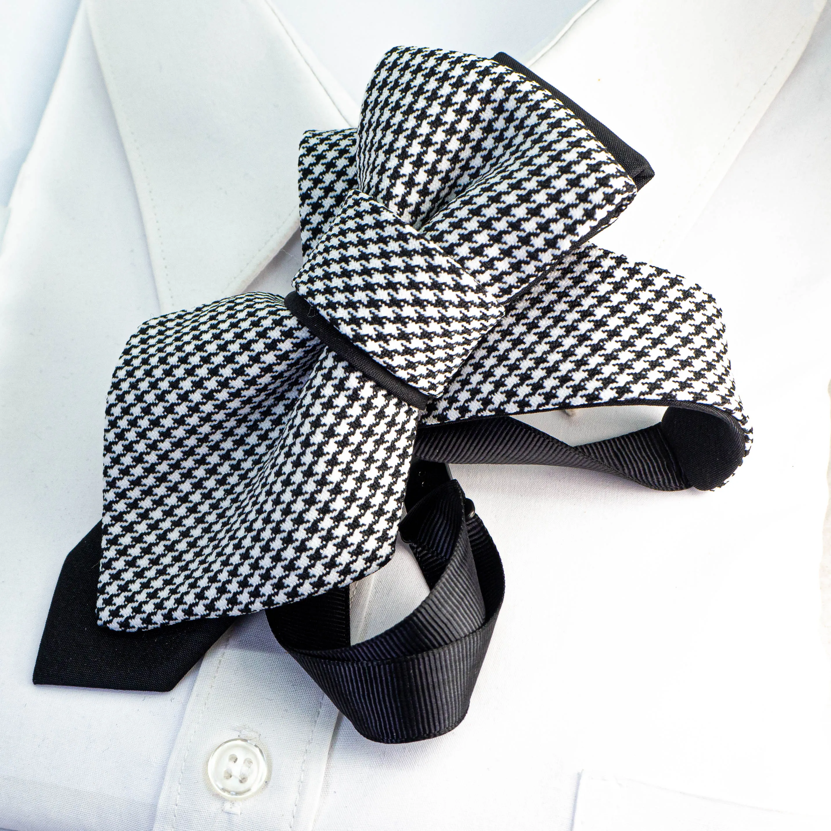 BOW TIE "NEW CLASSIC"