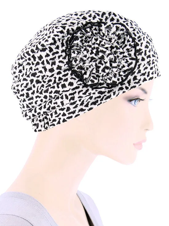 H149-BLACKANIMAL#Pleated Winter Hat Fleece Lined Black Animal